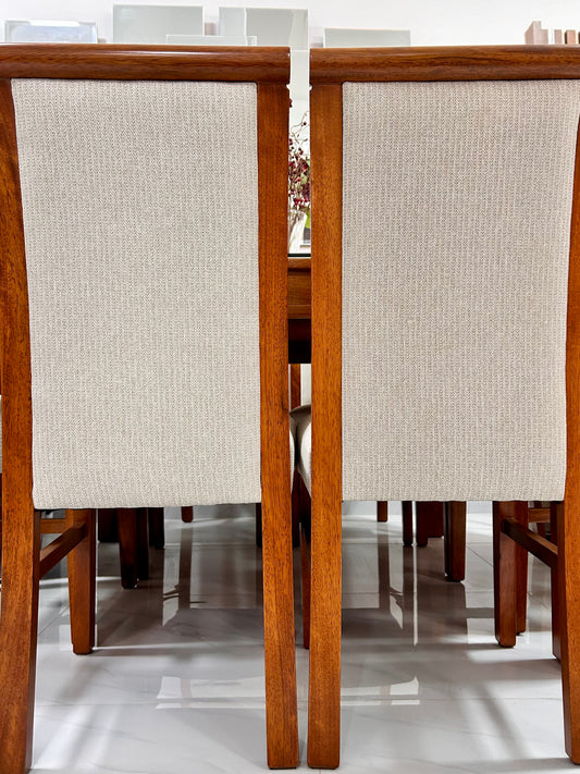 Mesa Cuadrada con 8 sillas Rodillo Curvo